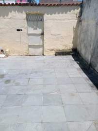 Casa vazia aceitando financiamento com 2 quartos, quintal, em Bento Ribeiro, Rua Boiaca. - VVCA20424