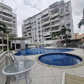 VENHA SER FELIZ - Cobertura com 02 quartos sendo 01 suíte, em Vila Valqueire - condomínio Jardins do Valqueire. - VVCO20036