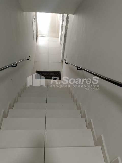 0439b752-ee5 - 11