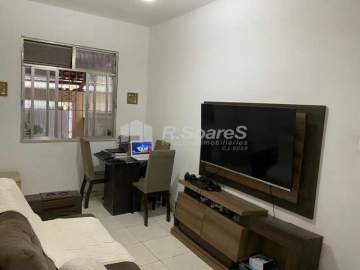 Apartamento tipo casa, próximo a estação de metrô, dois quartos sendo uma suíte e vaga de garagem. - BRAP20325