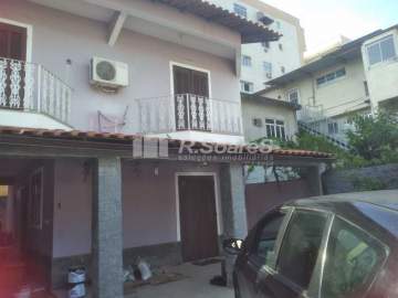 AGENDE SUA VISITA! - Casa com 03 quartos sendo 1 suíte, Travessa Pinto Teles, Campinho - VVCA30387