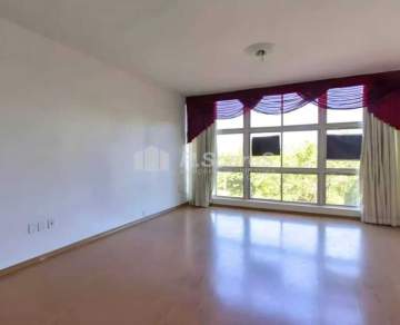 AGENDE SUA VISITA! - Flamengo! Apartamento de três quartos sendo uma suíte, dependência completa e vaga de garagem - 118m². Próximo ao metrô Catete. - BRAP30347