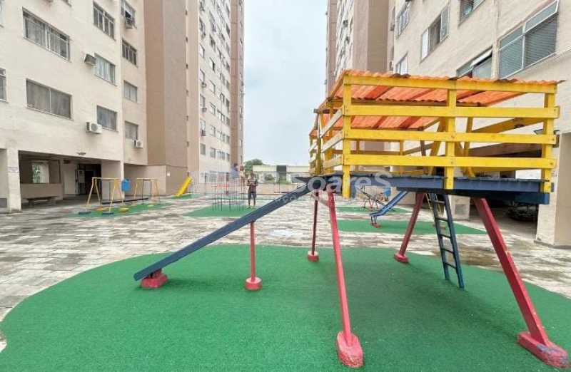 d40397a6-7638-43c0-b573-008492 - 12