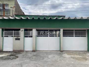 Casa independente - Casas com 3 quartos, garagem para 3 carros, em Madureira. - VVCA20435