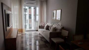 AGENDE SUA VISITA! - Apartamento mobiliado para alugar com três quartos, sendo um suíte, duas varandas e vaga, em Copacabana, Posto 5 - BRAP30383