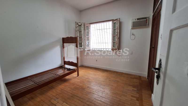 Quarto - 11