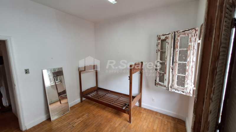Quarto - 12