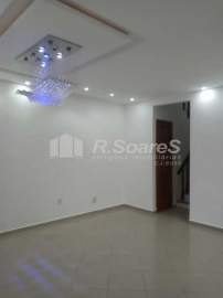 AGENDE SUA VISITA! - Casa com 3 quartos na rua Alves do Vale - Vila Valqueire - VVCN30262