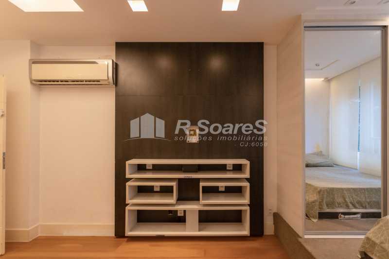 QUARTO CORREDOR 3 - 12