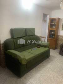 AGENDE SUA VISITA! - Ótima casa triplex com 04 quartos, sendo 01 suíte, com 150m² e com vaga na escritura! - BRCA40012