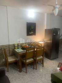 AGENDE SUA VISITA! - Ótima casa triplex com 04 quartos, sendo 01 suíte, com 150m² e com vaga na escritura! - BRCA40012