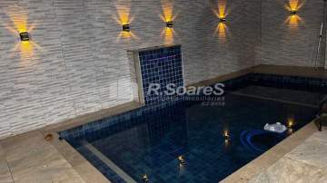 R.Soares Valqueire - Residência linear com 214 m2 em Vila Valqueire, rua da Rosas. - VVCA30405