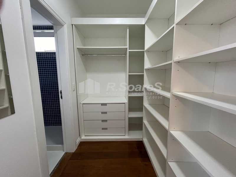 Closet - 14
