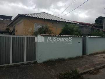 Ótima localização - 2 Casas em terreno com 500 m2, em Marechal Hermes. - VVCA30408