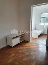 AGENDE SUA VISITA! - Apartamento com 3 quartos sendo 1 suíte em Encantado, rua Guilhermina. - VVAP30437