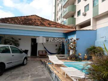 AGENDE SUA VISITA! - Casa com 5 quartos sendo 1 suíte em Vila Valqueire, ruas das Hortências. - VVCA50039