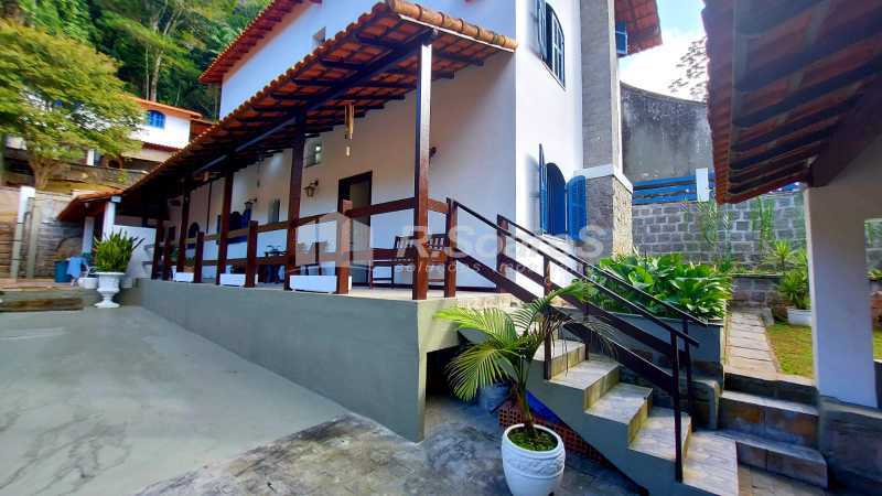 WhatsApp Image 2025-08-12 at 1 - 3