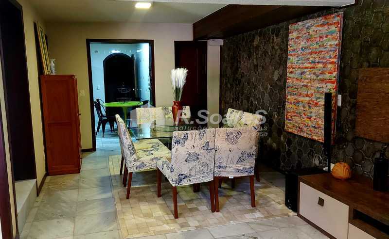 3eeadbbb-48a6-4a4d-8ade-61e8bc - 8