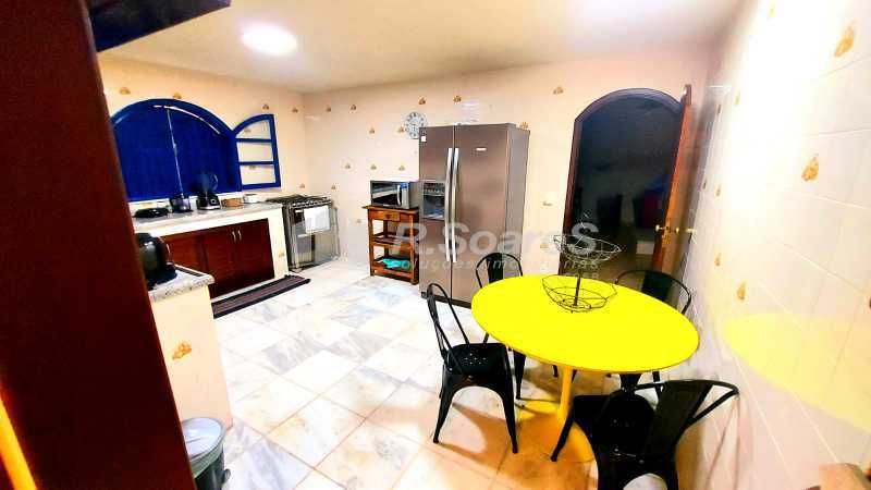 11bc04e7-b67f-40e6-8398-b36858 - 9