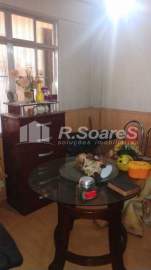 AGENDE SUA VISITA! - Apartamento TÉRREO com 2 quartos em Vila Valqueire, rua Luis Beltrão. - VVAP21641