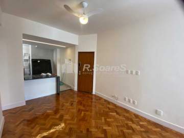 PRÓXIMO AO METRÔ - Apartamento de 2 quartos à venda em Copacabana! - BRAP20397