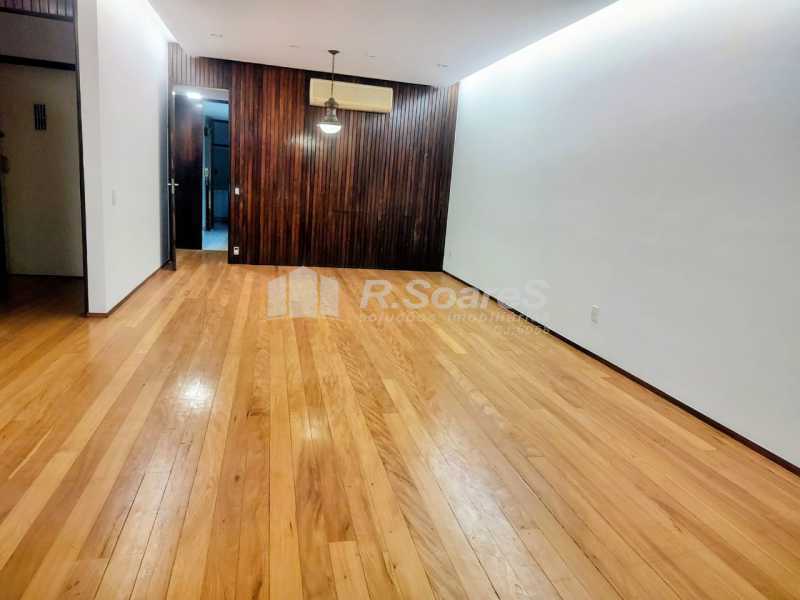 WhatsApp Image 2025-09-16 at 1 - 3