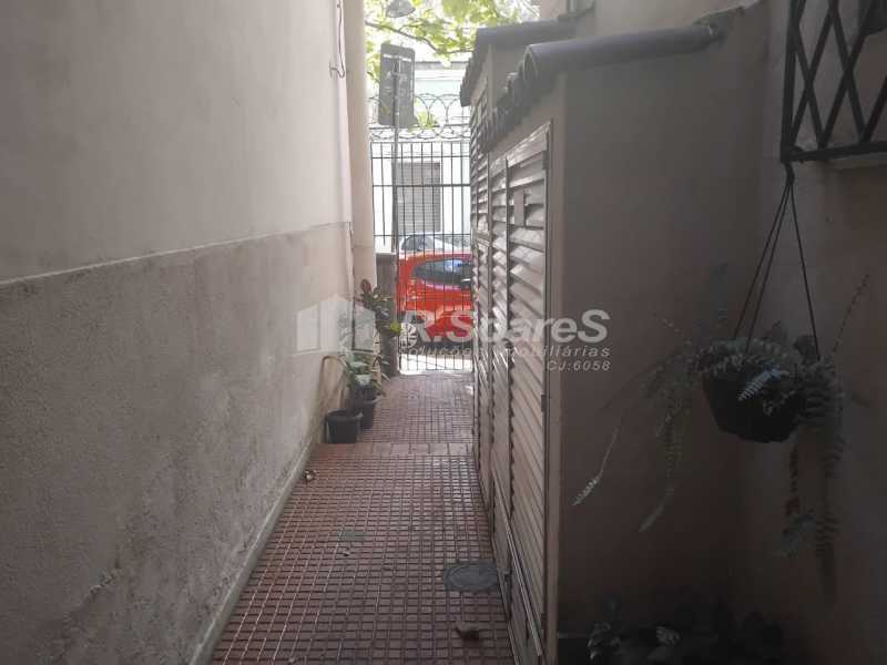 0f357613-c7d1-4fb0-9966-1bf72d - 1