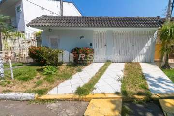 OPORTUNIDADE! - CASA TRIPLEX EM CONDOMÍNIO EM JACAREPAGUÁ: ESPAÇO, CONFORTO E PRIVACIDADE - BRCN30004