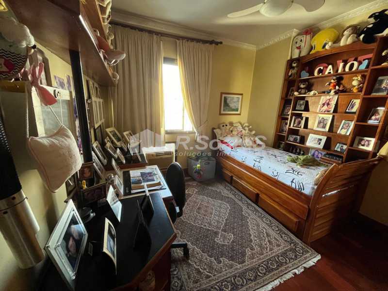 db8805ec-563f-4167-91d7-13e656 - 24