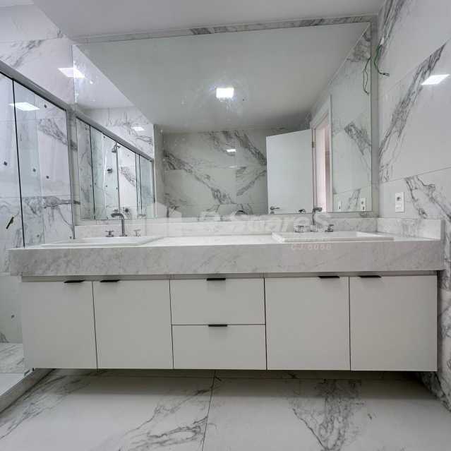 Conheça PHOTO-2025-10-03-10-32-17 do imóvel - Apartamento com 03 quartos à venda, de 180m2 e com 02 vagas no Flamengo! - BRAP30464 - 12 PHOTO-2025-10-03-10-32-17 - 12