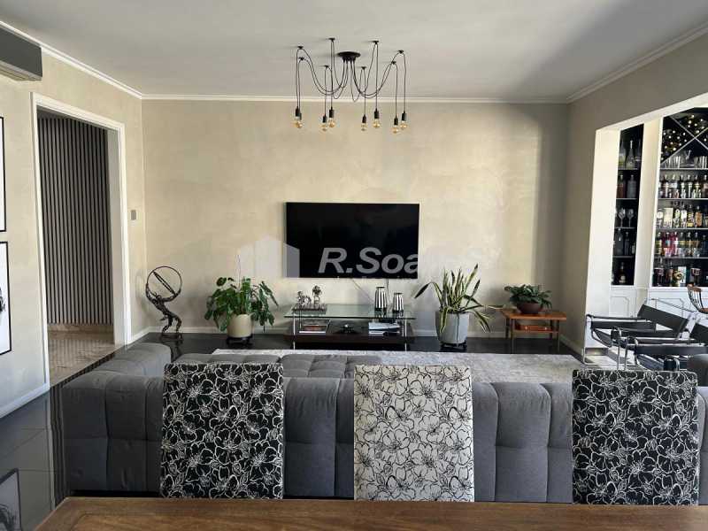 Conheça 5529493120 do imóvel - Excelente apartamento de 04 quartos com 02 suítes, área total de 278m2 e com 01 vaga na escritura na melhor rua de Copacabana! - BRAP40092 - 7 5529493120 - 7