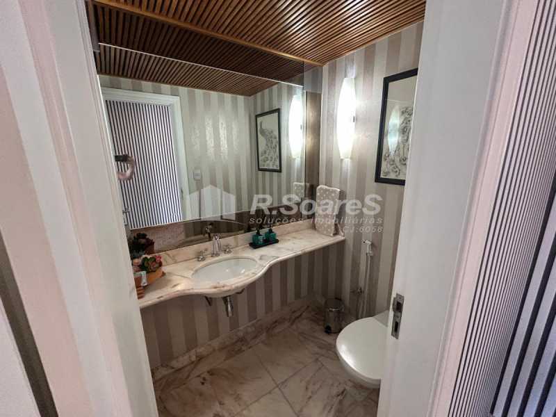 Conheça 5529493132 do imóvel - Excelente apartamento de 04 quartos com 02 suítes, área total de 278m2 e com 01 vaga na escritura na melhor rua de Copacabana! - BRAP40092 - 18 5529493132 - 18