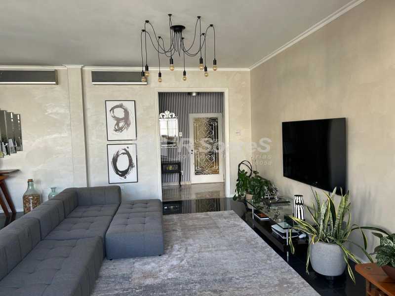 Conheça 5529493127 do imóvel - Excelente apartamento de 04 quartos com 02 suítes, área total de 278m2 e com 01 vaga na escritura na melhor rua de Copacabana! - BRAP40092 - 23 5529493127 - 23