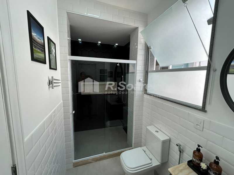 Conheça PHOTO-2025-10-04-10-33-29 do imóvel - Excelente apartamento de 04 quartos com 02 suítes, área total de 278m2 e com 01 vaga na escritura na melhor rua de Copacabana! - BRAP40092 - 25 PHOTO-2025-10-04-10-33-29 - 25