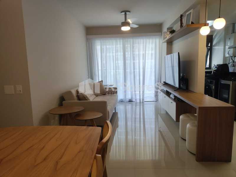 Conheça PHOTO-2025-10-08-09-49-48 do imóvel - Apartamento de 02 quartos, sendo 01 suíte, com área total de 72m² e com 01 vaga na escritura no Flamengo! - BRAP20420 - 3 PHOTO-2025-10-08-09-49-48 - 3