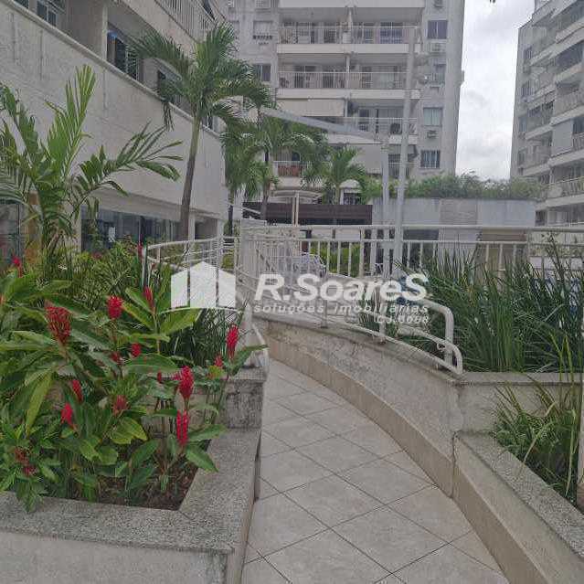 WhatsApp Image 2025-10-14 at 1 - 8