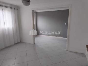 AGENDE SUA VISITA! - Apartamento tipo casa, com 2 quartos, em Vila Valqueire. - VVAP21663