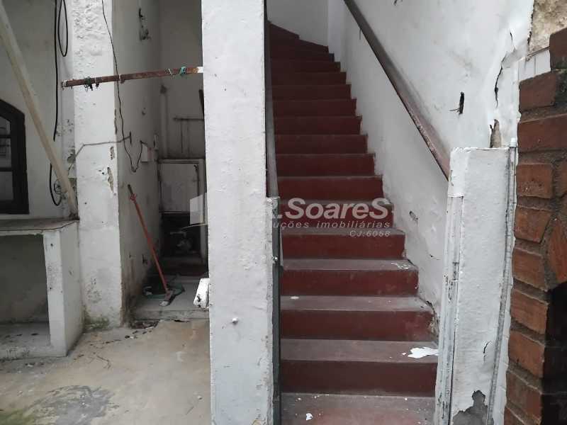 d5197983-d33f-4a0f-95bc-5d8fde - 11