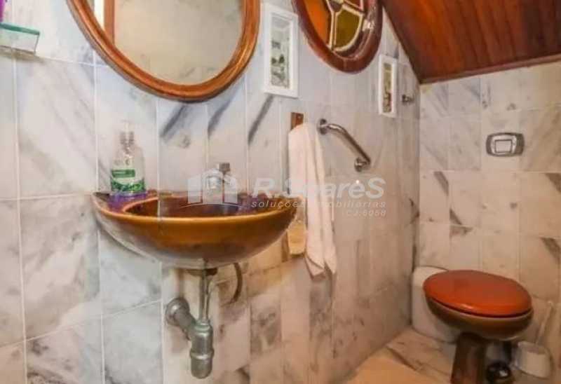 0957efe9-f8dd-44e3-9db8-479079 - 13