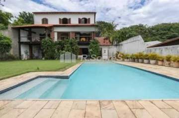 AGENDE SUA VISITA! - BOTAFOGO Casa tríplex com vista privilegiada para o Pão de Açúcar e a Enseada de Botafogo. - BRCA30012