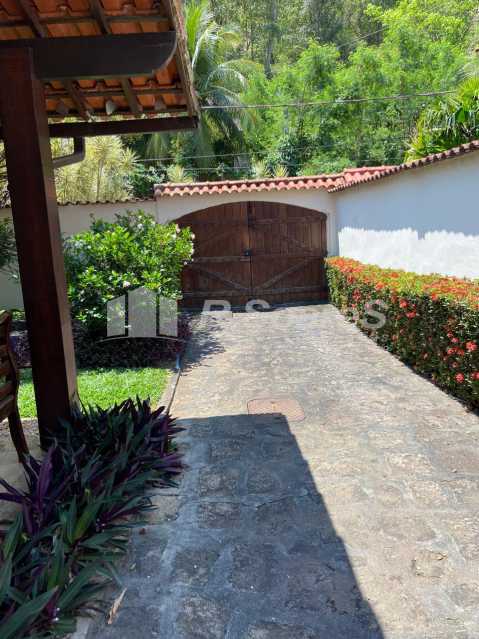 WhatsApp Image 2025-11-11 at 1 - 17