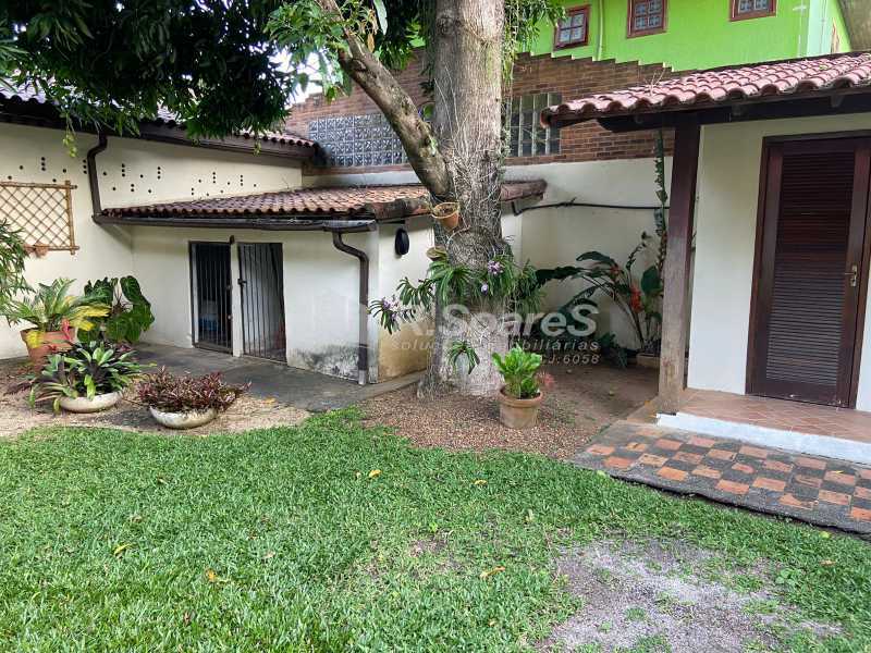 WhatsApp Image 2025-11-11 at 1 - 6