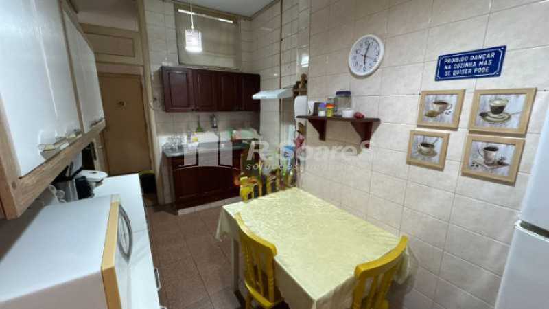 f4dcd5b7-fb6c-4325-a767-a0c933 - 13