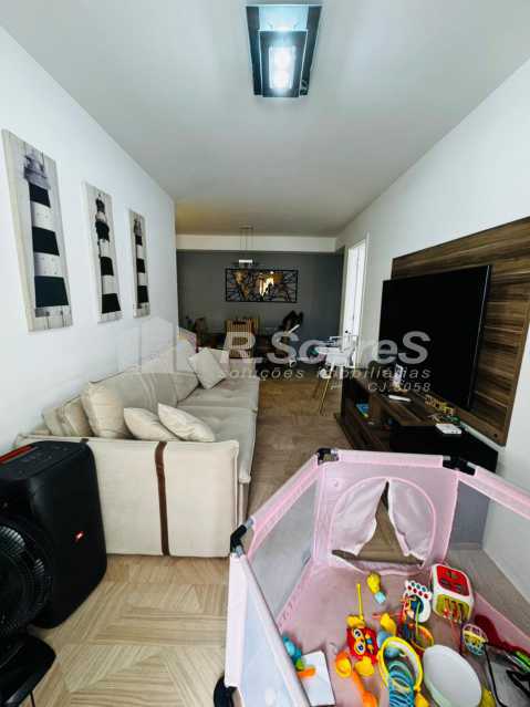 6577d5ec-92cd-445e-984a-2e4a32 - 3