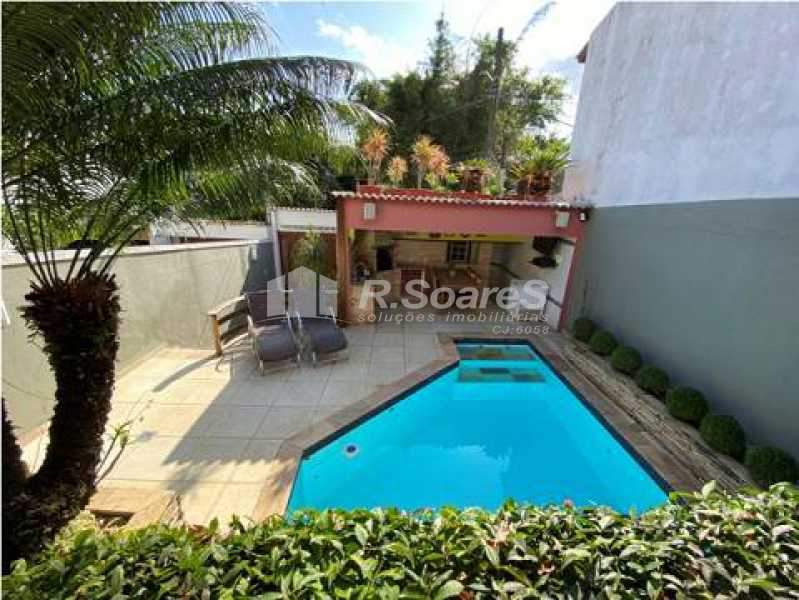 WhatsApp Image 2025-11-14 at 0 - 4