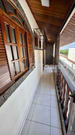 Para entrar e morar - Casa vazia em condomínio fechado, 3 quartos e garagem - Rua das Azaléas em Vila Valqueire Rj. - VVCN30272