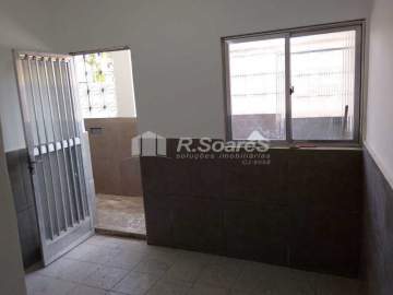 Ótima localização - Apartamento vazio com 2 quartos em Marechal Hermes. - VVAP21680