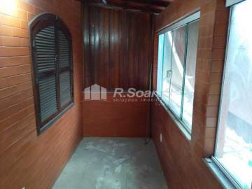 OPORTUNIDADE! - Apartamento com 02 quartos e terraço em Marechal Hermes Rj. - VVAP21681