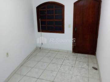 Ótima localização - Apartamento com 02 quartos e terraço em Bento Ribeiro Rj. - VVAP21682