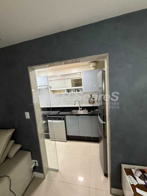 9145fed1-6a89-470f-bd42-592570 - 5